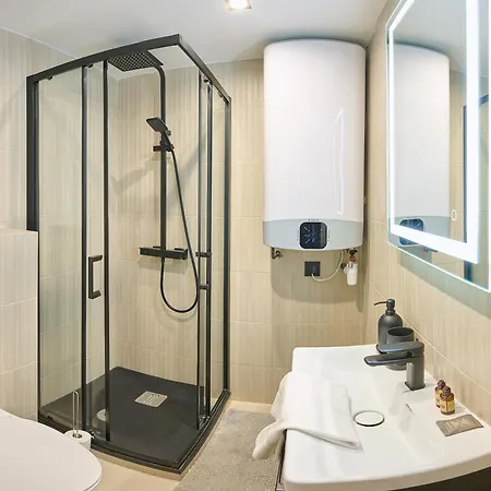42.typical Parisian Flat#4pers#le Marais#beaubourg *